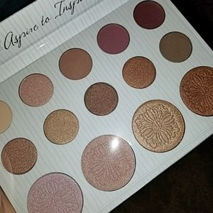 BRAND NEW Carli Bybel Palette